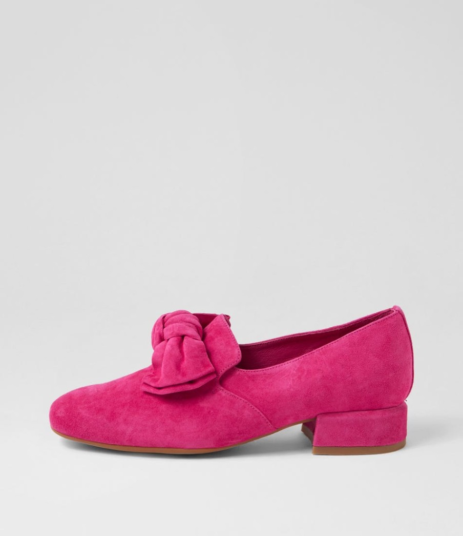 DJANGO & JULIETTE Varva Fuchsia Suede Heels | Loafers