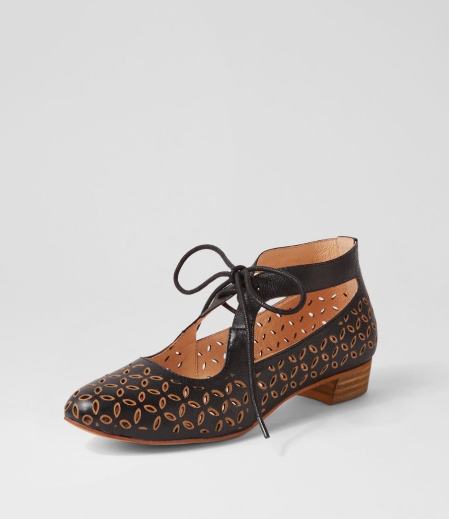 DJANGO & JULIETTE Eldon Black Tan Leather Lace Up Flats | Flats