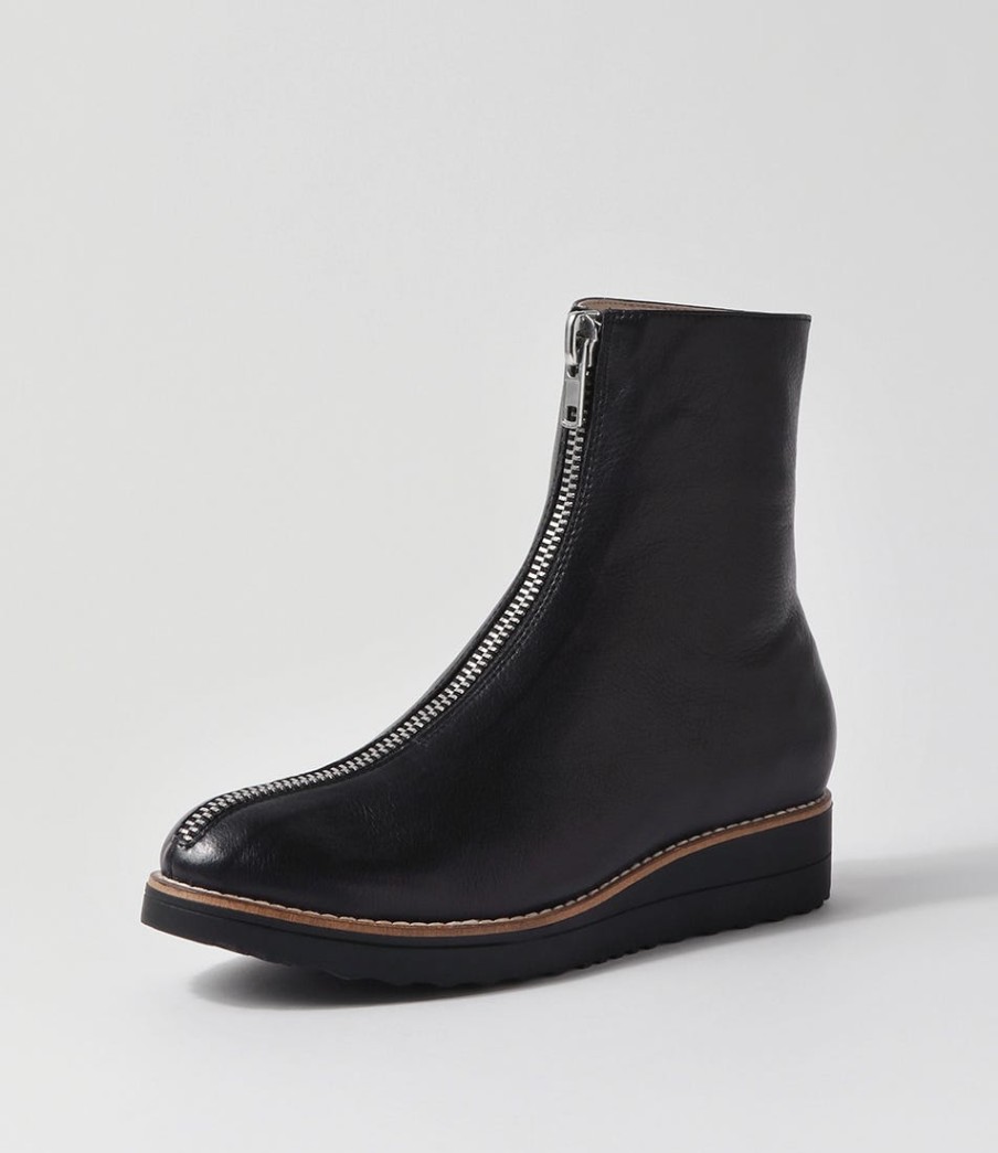 TOP END Oseda Black Leather Ankle Boots | Boots