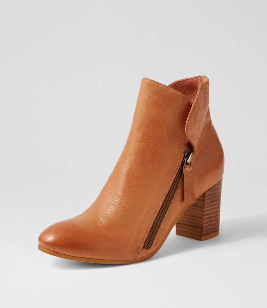 TOP END Uriah Dark Tan Leather Ankle Boots | Boots