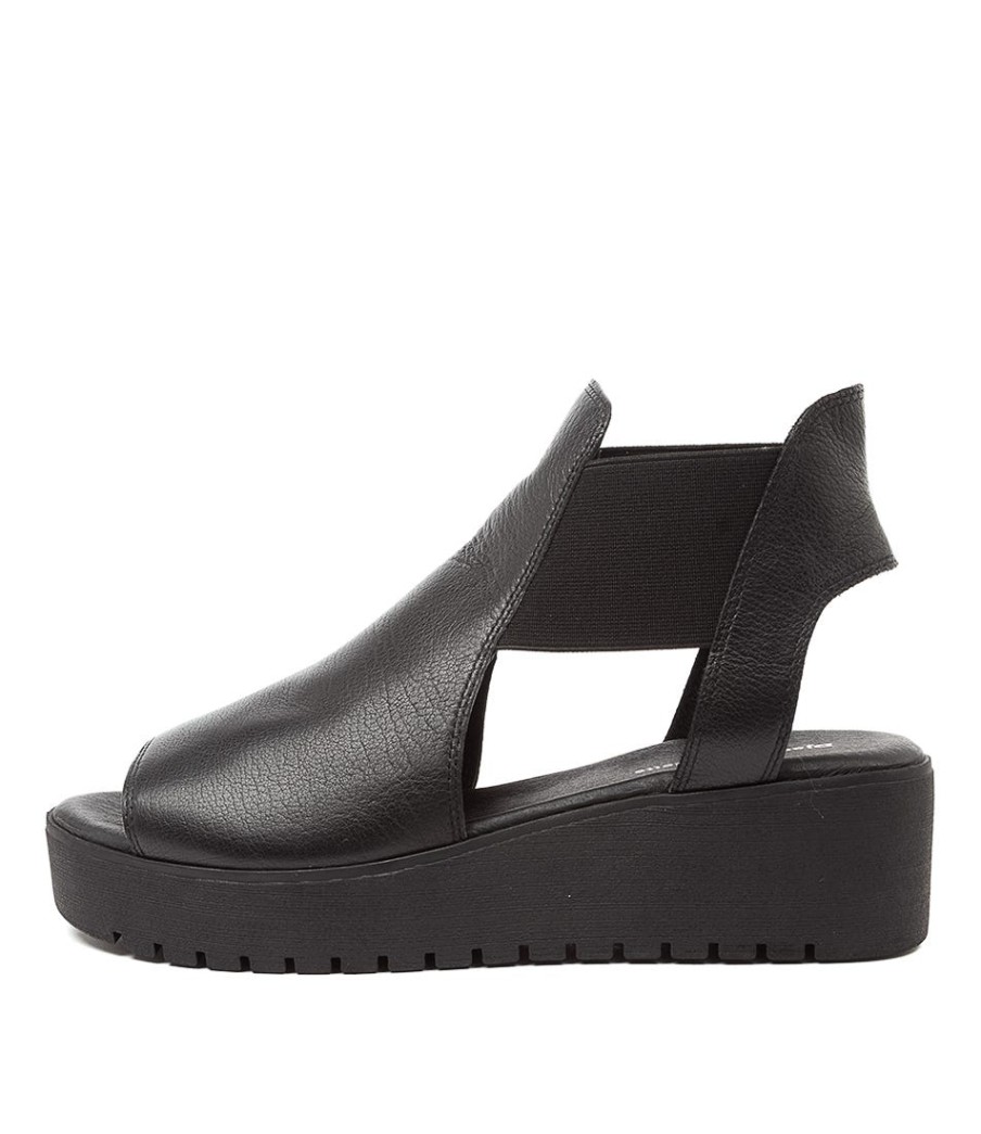 DJANGO & JULIETTE Ozie Black Lea-Blk Sole | Wedges