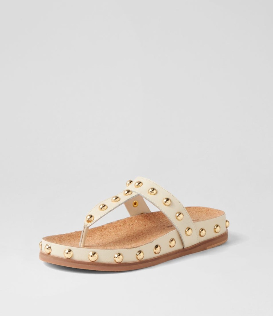 DJANGO & JULIETTE Quell Milk Gold Leather Thongs | Flats