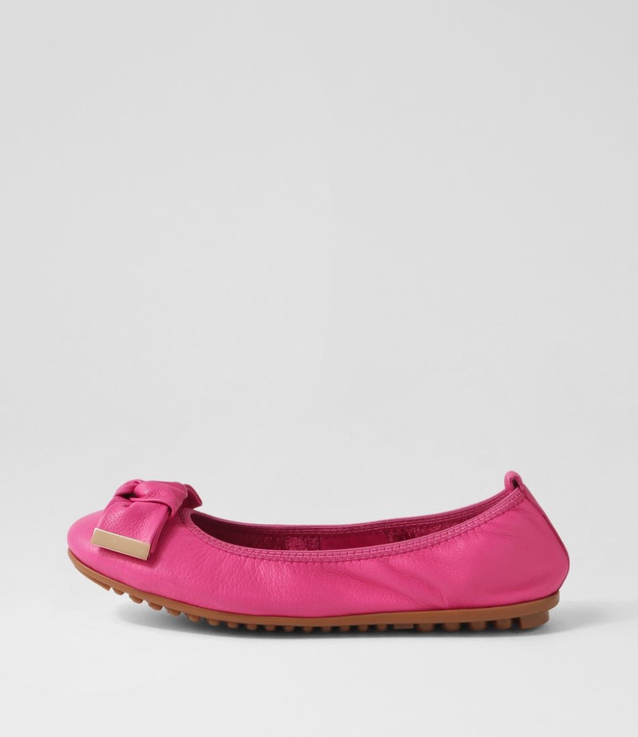 DJANGO & JULIETTE Biddies Fuchsia Leather Flat Shoes | Flats