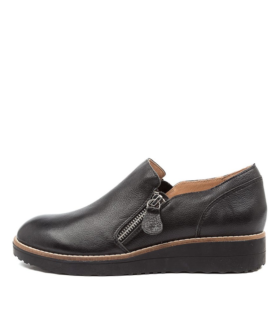 TOP END Otilia Black Leather | Wedges