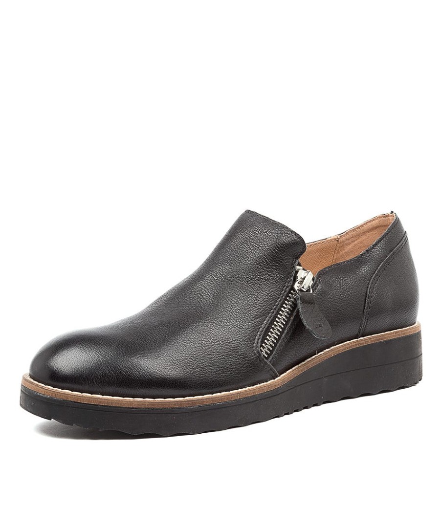 TOP END Otilia Black Leather | Wedges