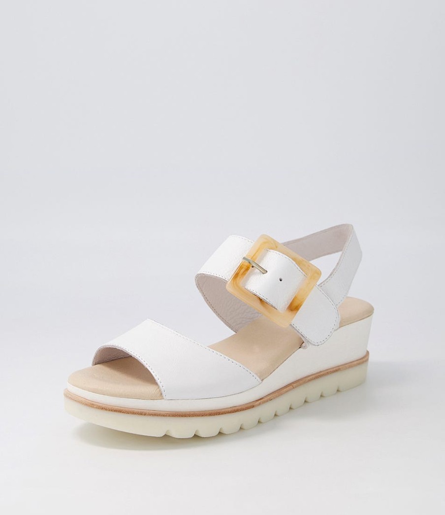 DJANGO & JULIETTE Wacie White Leather Sandals | Wedges