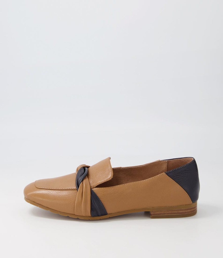 TOP END Majorca Dark Tan Navy Leather Loafers | Loafers