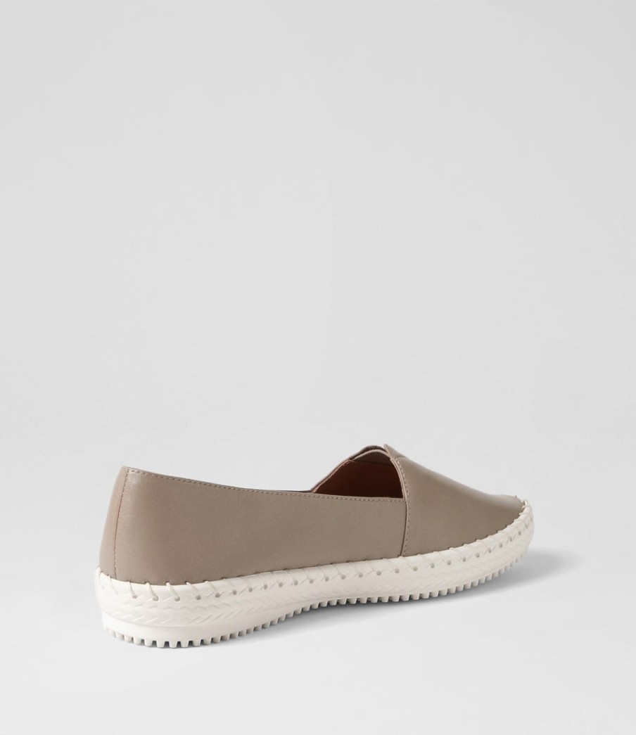 SUPERSOFT Wicker Mushroom Leather Loafers | Comfort