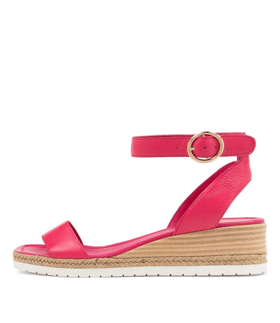 DJANGO & JULIETTE Irish Bright Pink Leather Sandals | Espadrilles